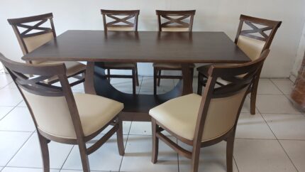MESA DE JANTAR MADEIRA 1,80 X 1,00 R$ 5.630,00